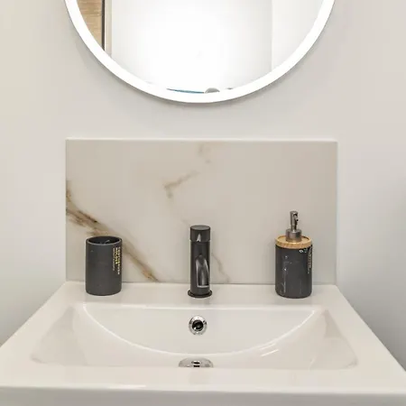 Le Jardin Des Charmilles - Proche Hypercentre Appartement Troyes