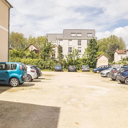 Le Jardin Des Charmilles - Proche Hypercentre Appartement Troyes